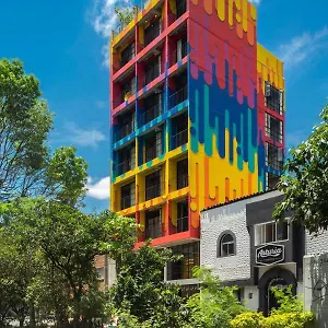 https://indie-studio.colombiamedellinhotels.com